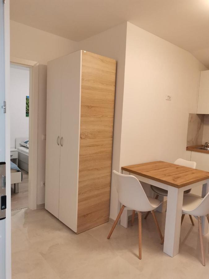 Apartment Luka Макарська Екстер'єр фото