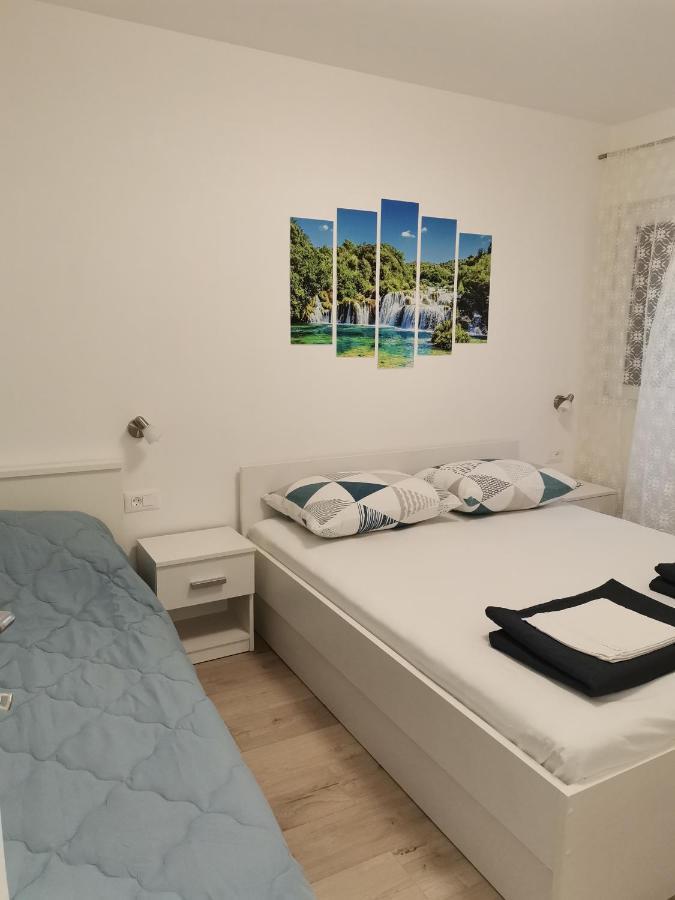 Apartment Luka Макарська Екстер'єр фото